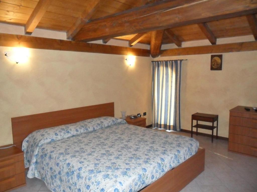 בודירו Hotel San Francesco חדר תמונה