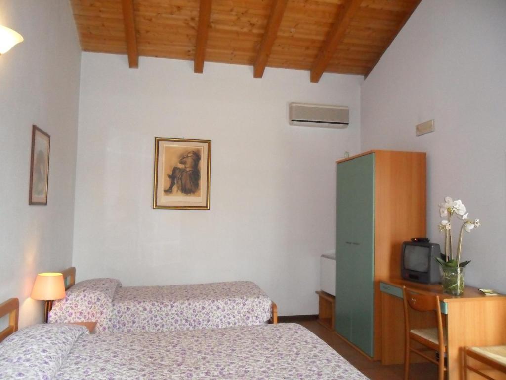בודירו Hotel San Francesco חדר תמונה